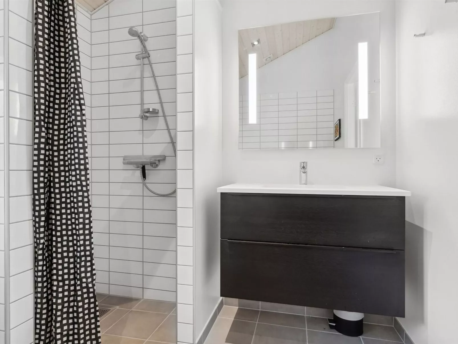 "Elin" - 200m from the sea-Inside