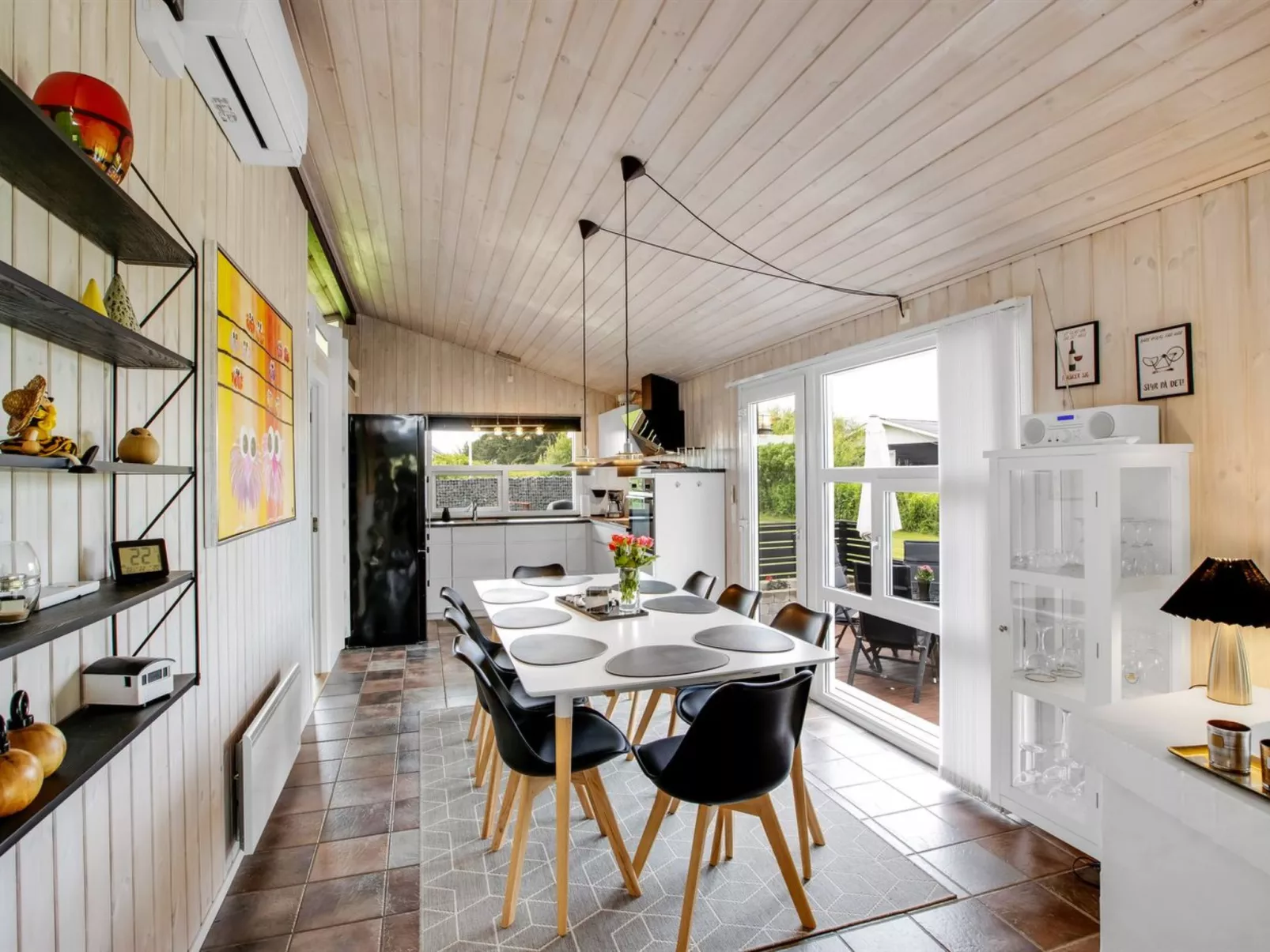 "Tinja" - 700m from the sea-Dedans