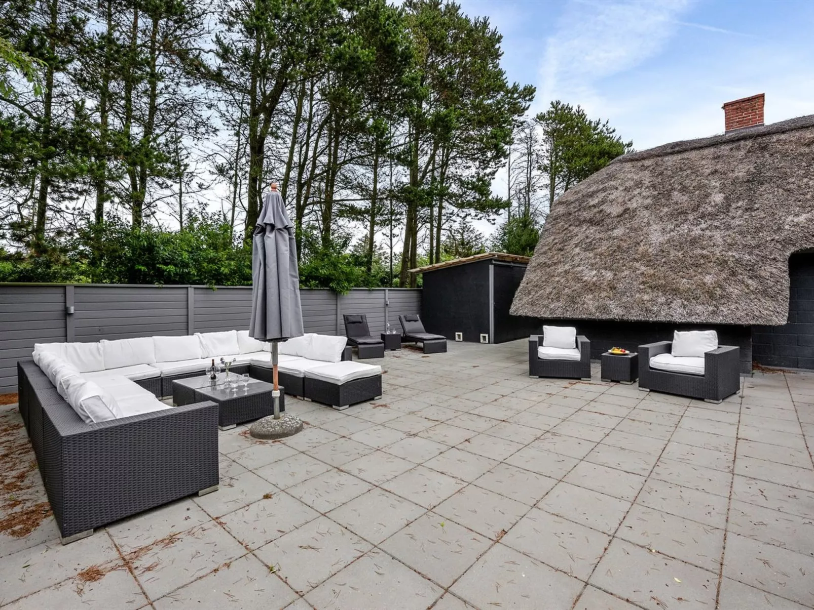 "Annelisa" - 200m to the fjord-Outside