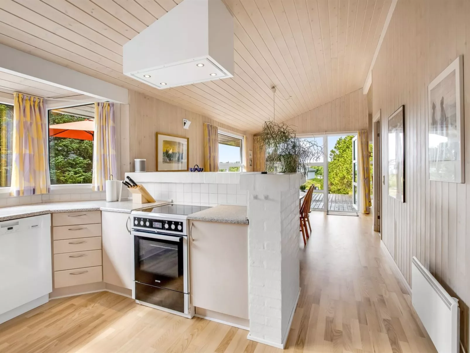 "Tineke" - 800m from the sea-Dedans