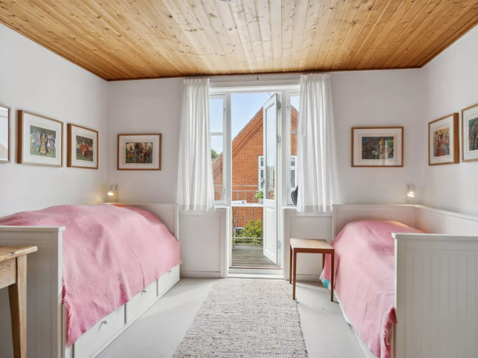 "Cordelia" - 1km from the sea-Dedans