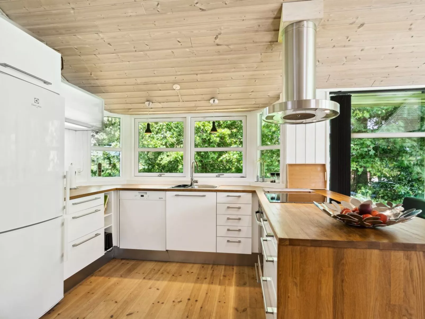 "Edin" - 150m from the sea-Inside