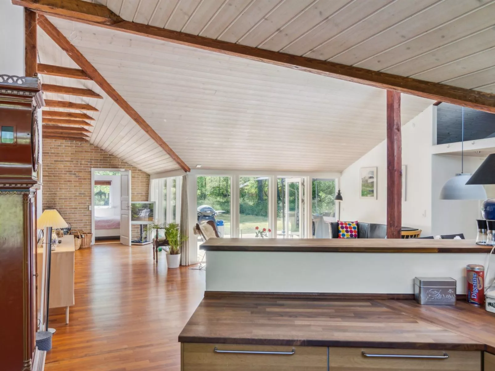 "Amina" - 1.1km from the sea-Inside