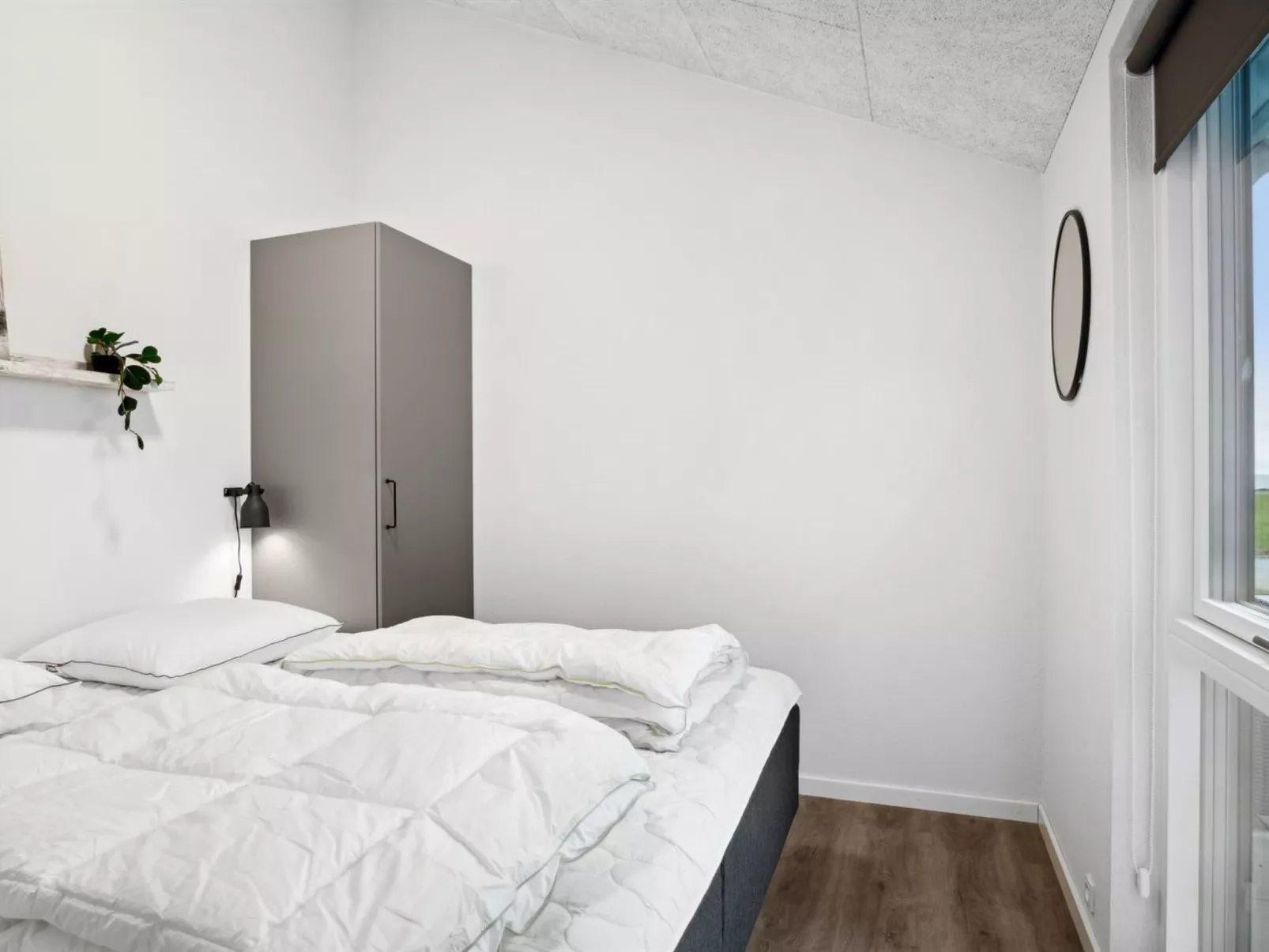 "Clare" - 100m from the sea-Inside