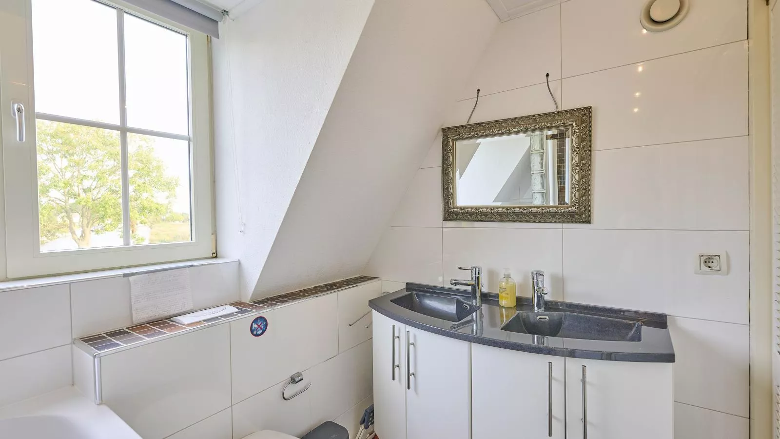 Villa Robinie-Bathroom