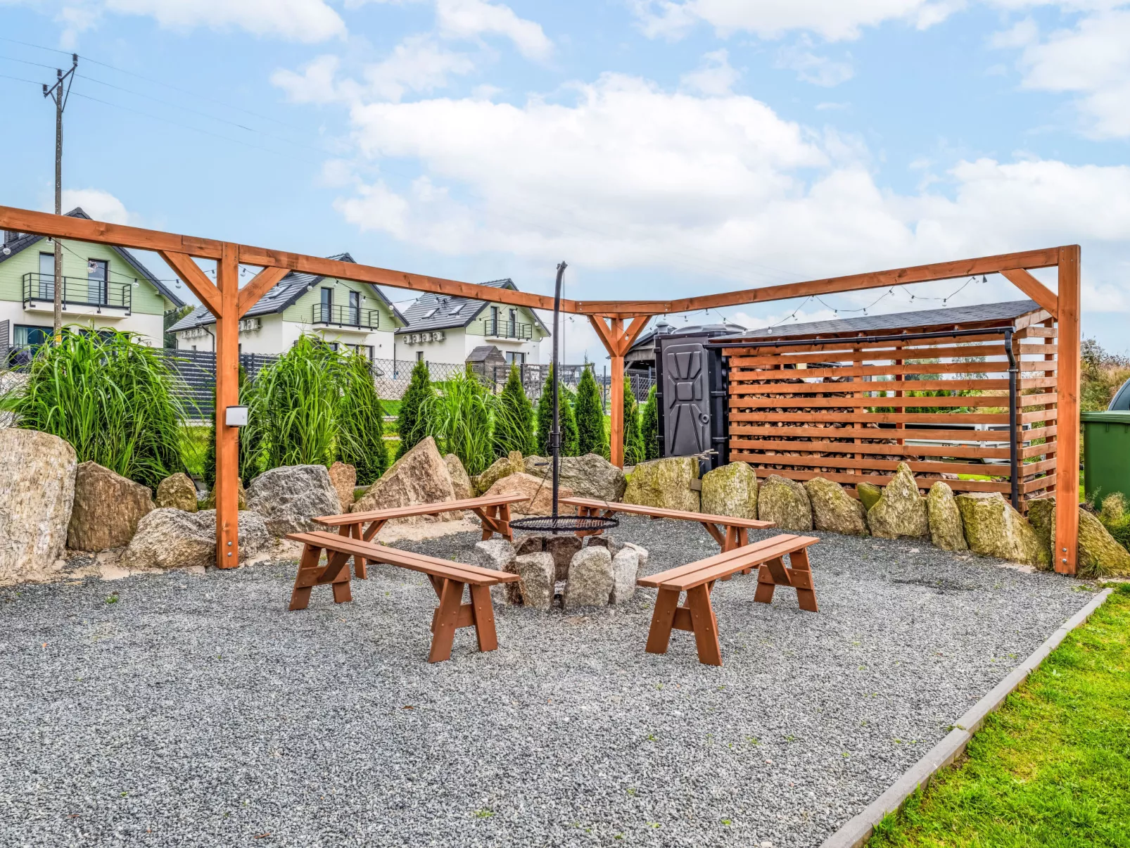 Osada Orlica-Outside