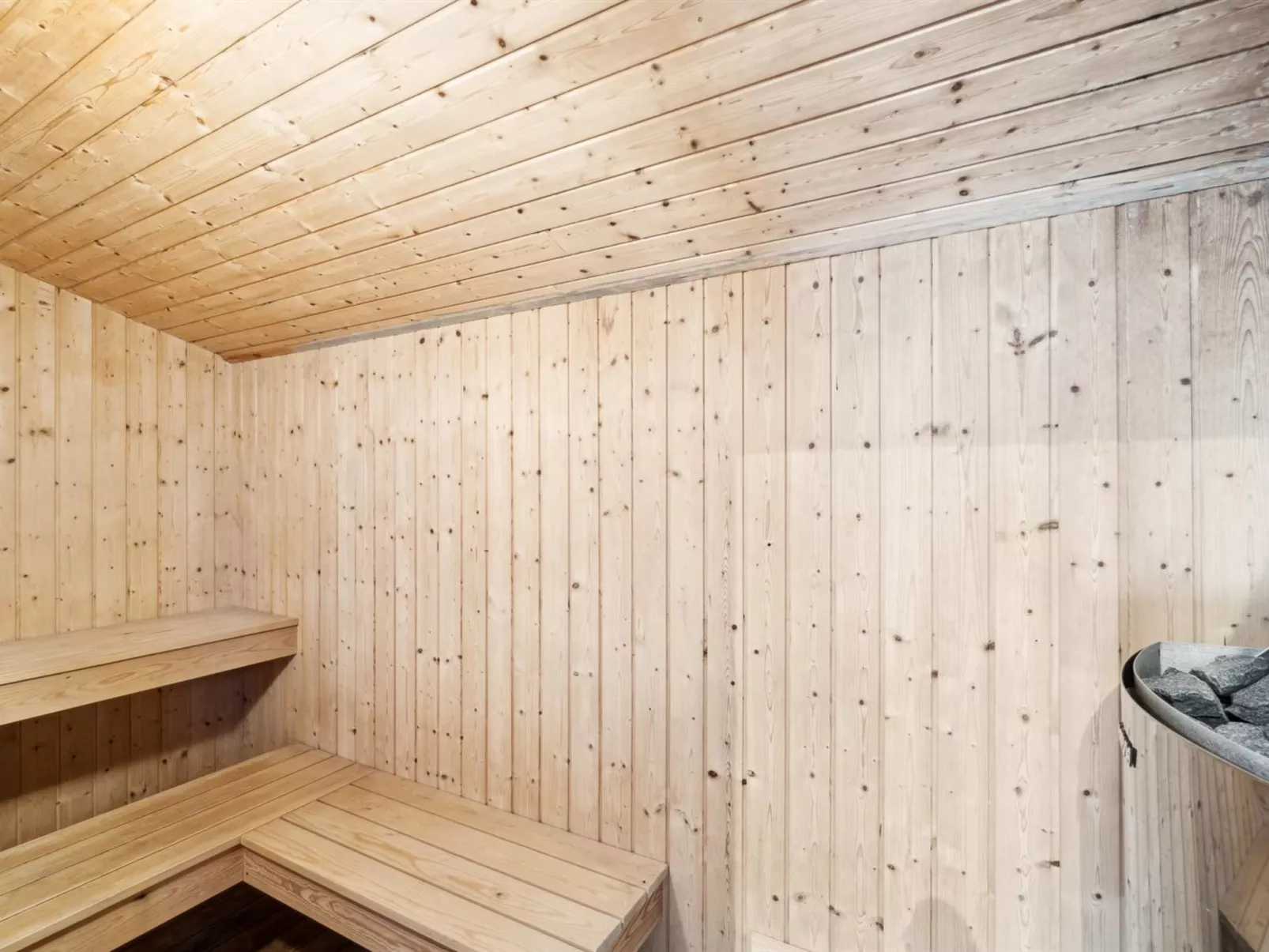 "Fredrike" - 500m from the sea-Drinnen