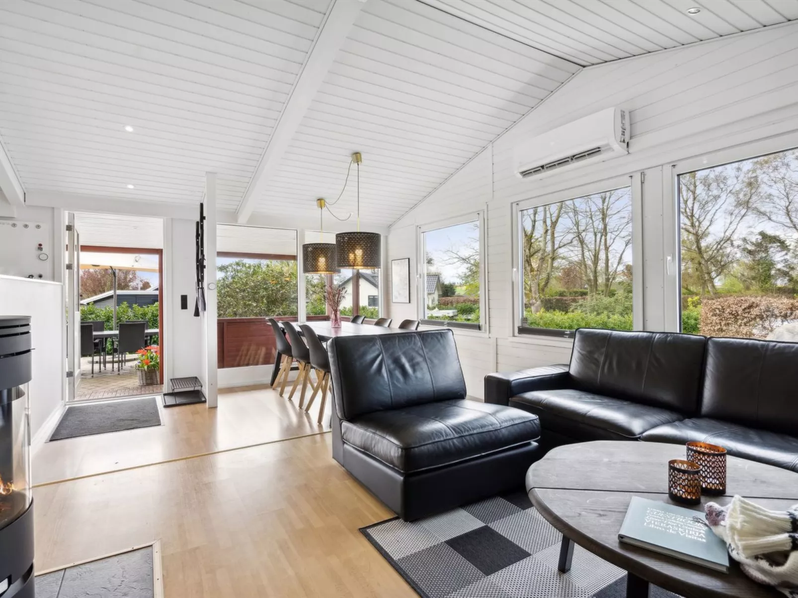 "Safina" - 100m from the sea-Inside