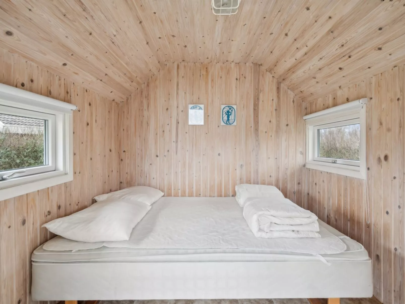 "Chrisse" - 250m from the sea-Inside