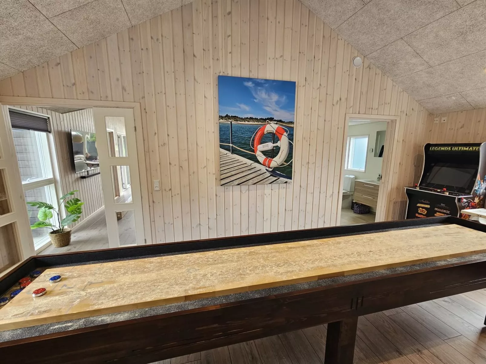 "Grep" - 800m from the sea-Drinnen