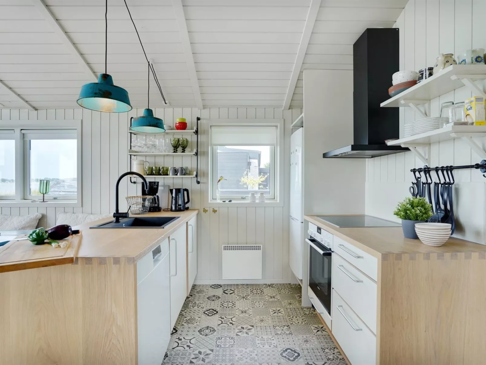 "Liutulf" - 40m from the sea-Inside