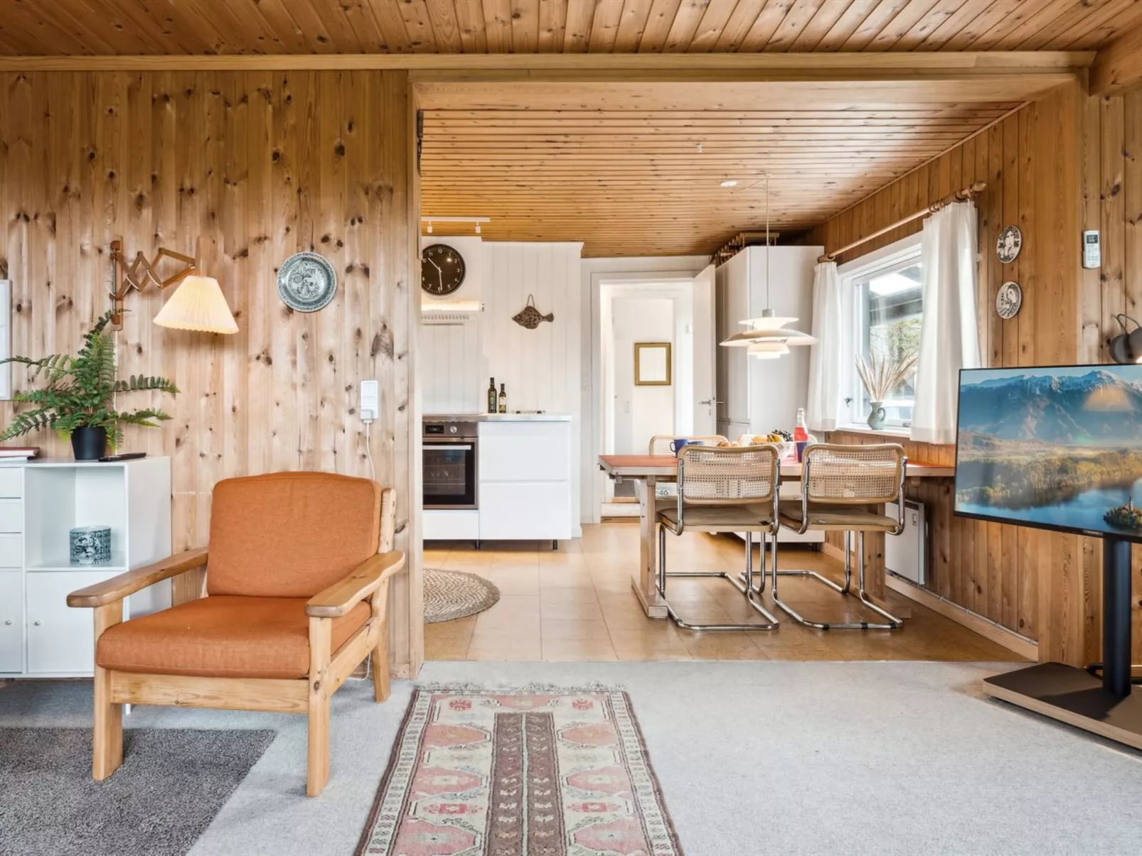 "Jukka" - 2km from the sea-Inside