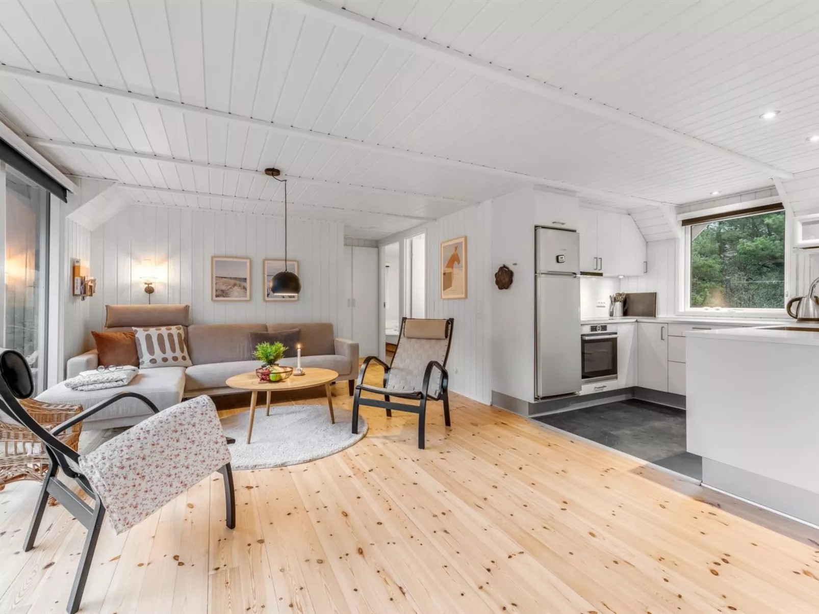 "Ginna" - 1.3km from the sea-Inside