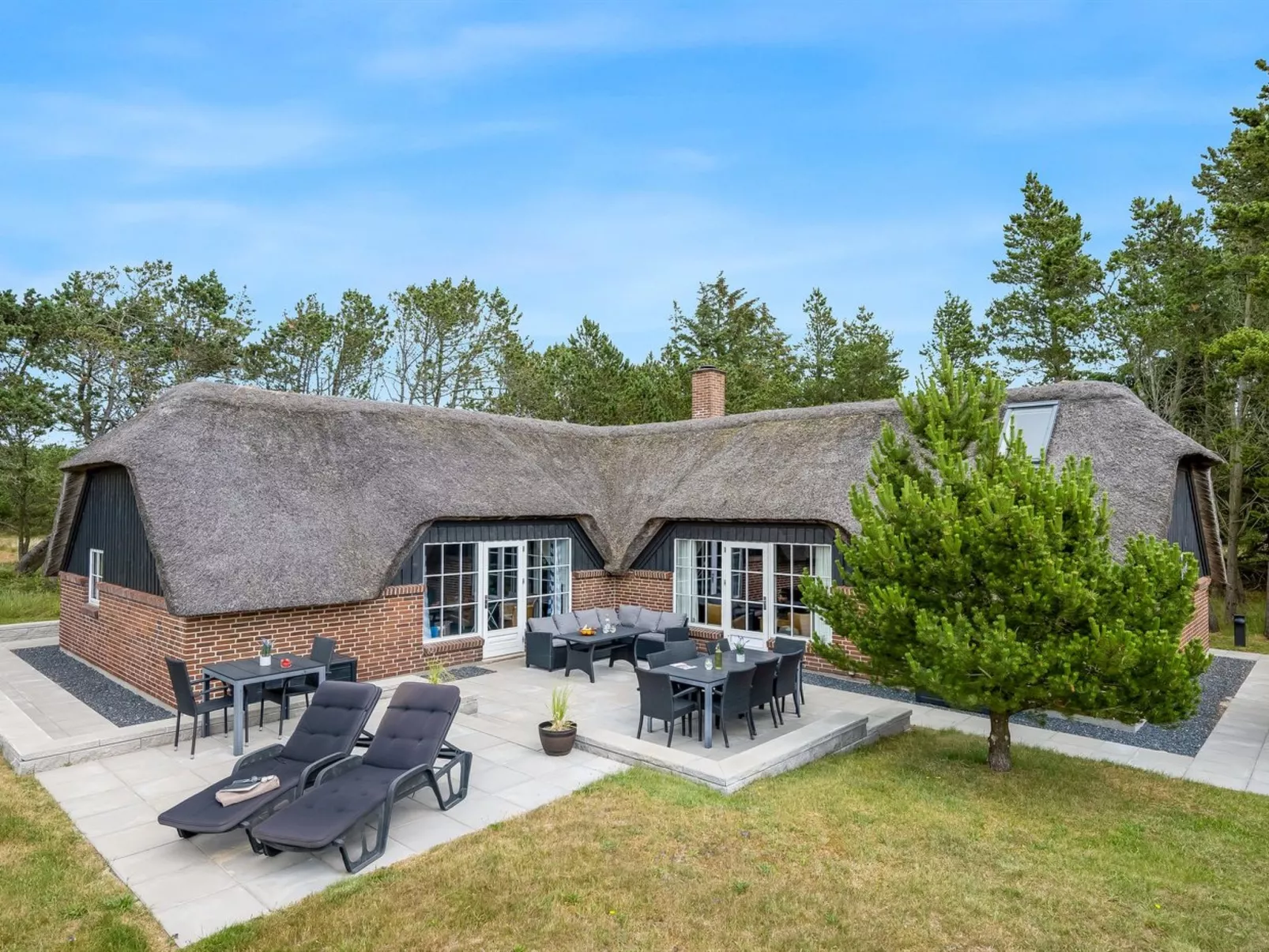 "Alwina" - 2.5km from the sea-Dehors