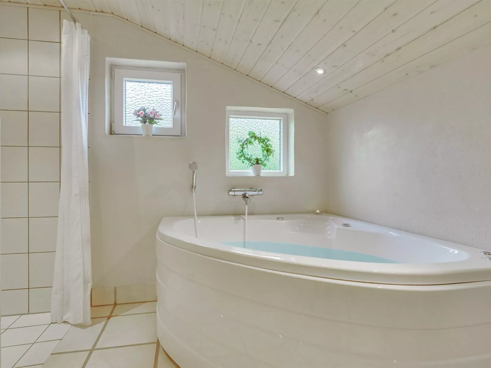 "Aviaja" - 12km from the sea-Dedans