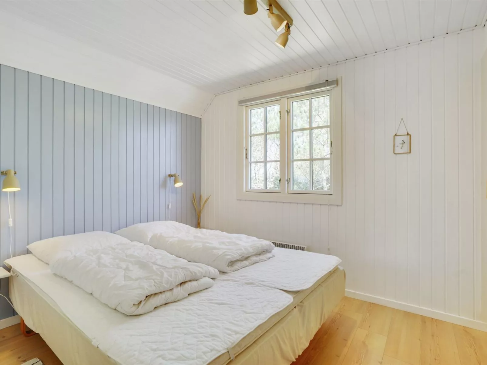 "Sine" - 500m from the sea-Inside