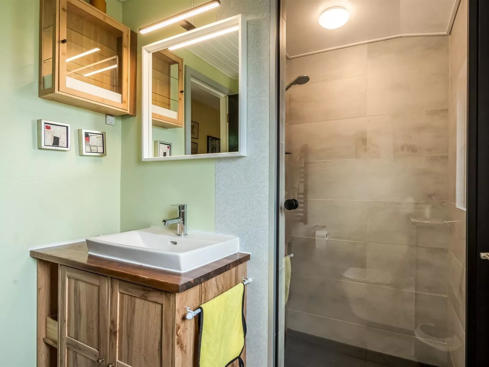 "Fridtjof" - 550m to the fjord-Dedans