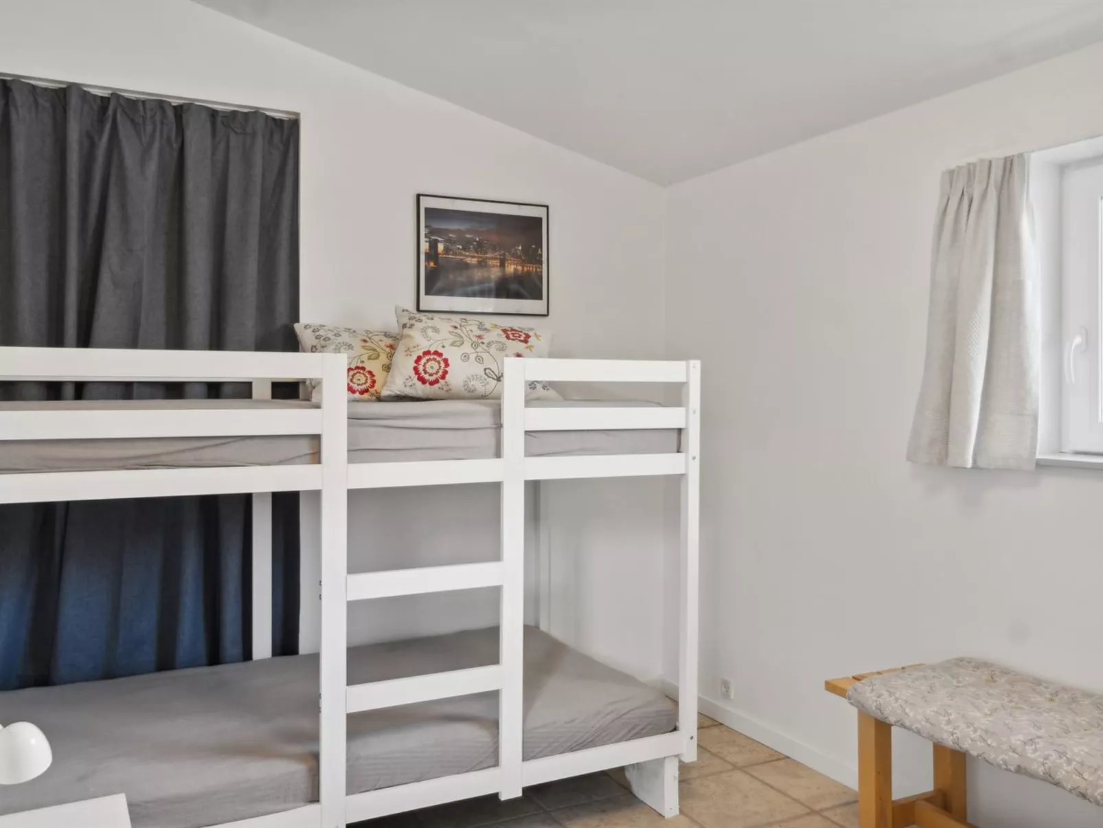 "Mikkeline" - 575m to the fjord-Dedans