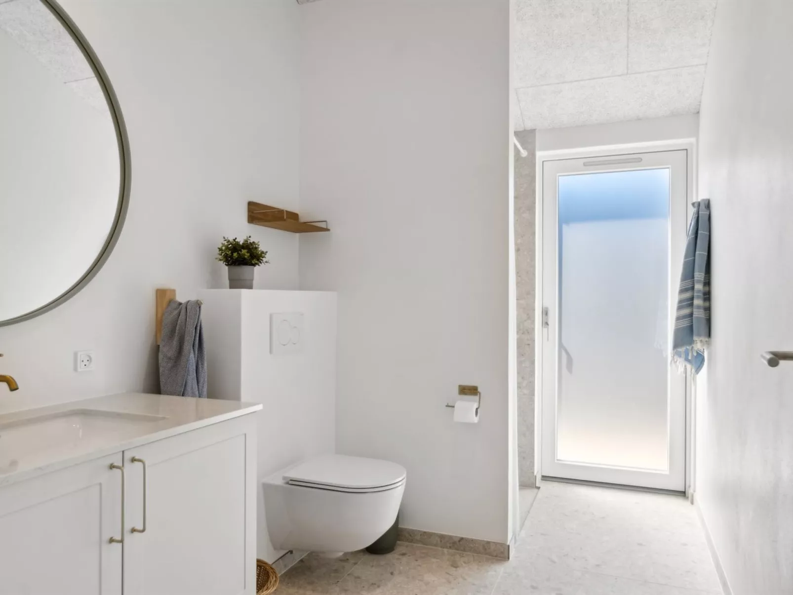 "Lonneke" - 450m from the sea-Dedans