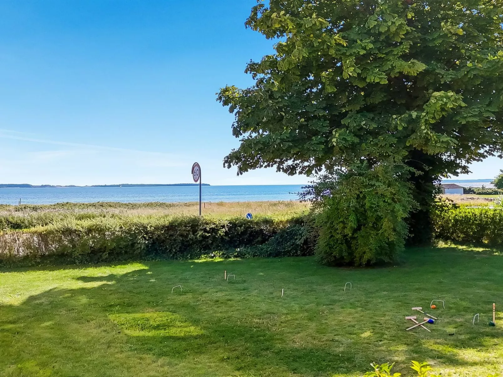 "Sira" - 25m from the sea-Outside