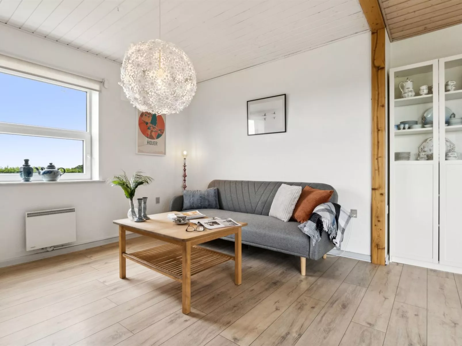 "Janin" - 400m from the sea-Drinnen