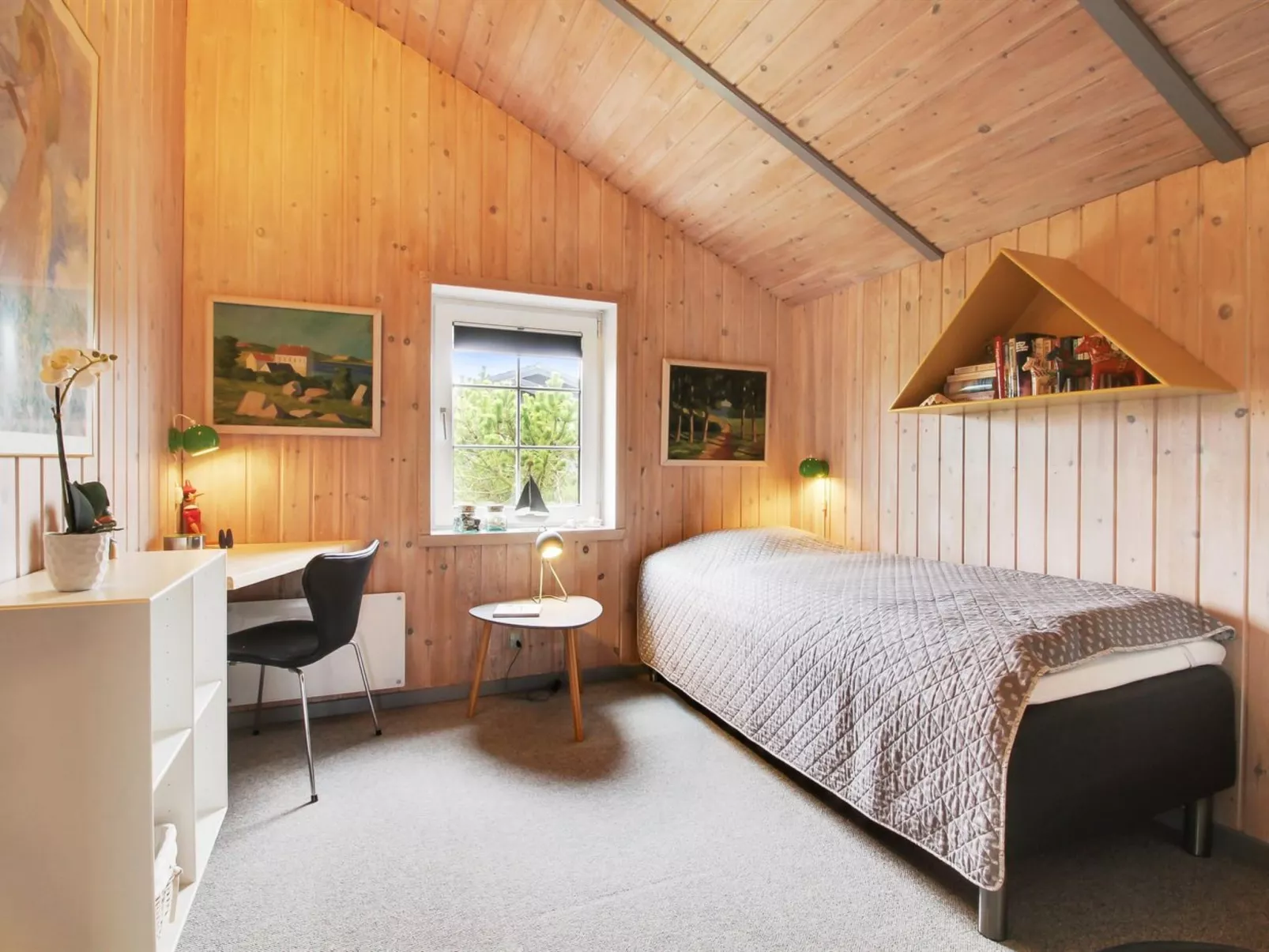 "Frithger" - 250m from the sea-Drinnen