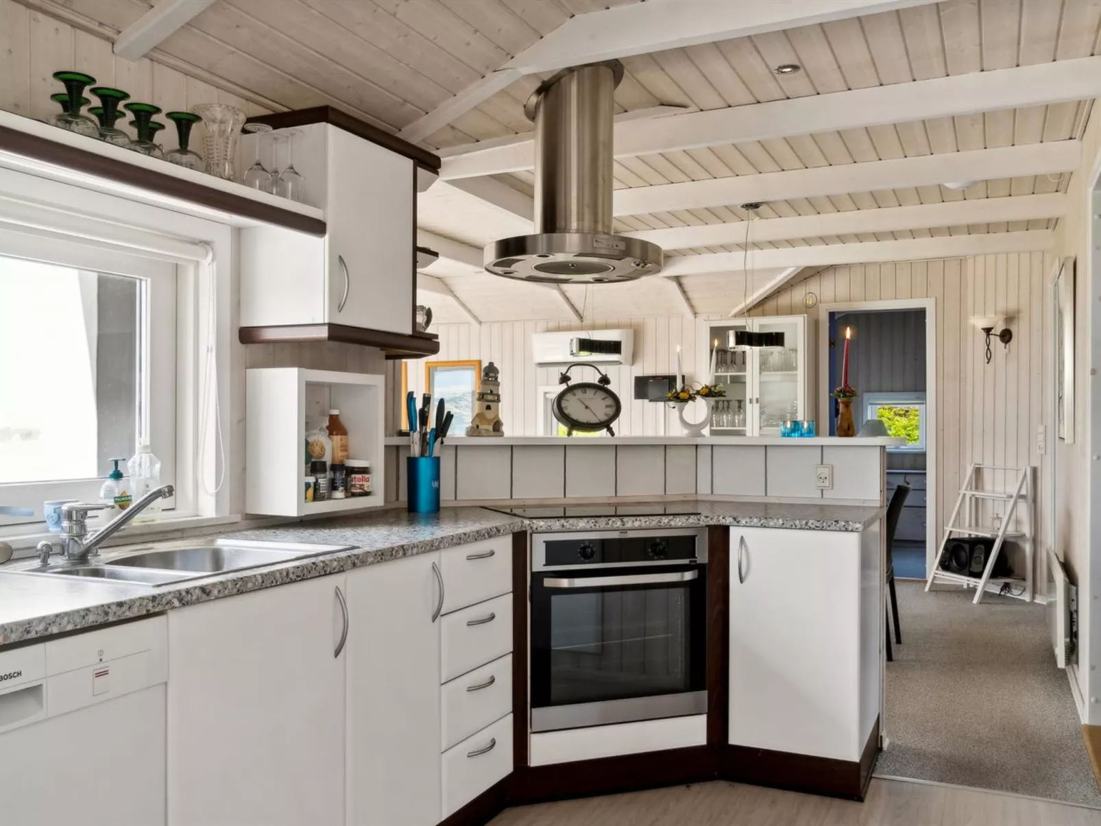 "Nahele" - 150m from the sea-Dedans