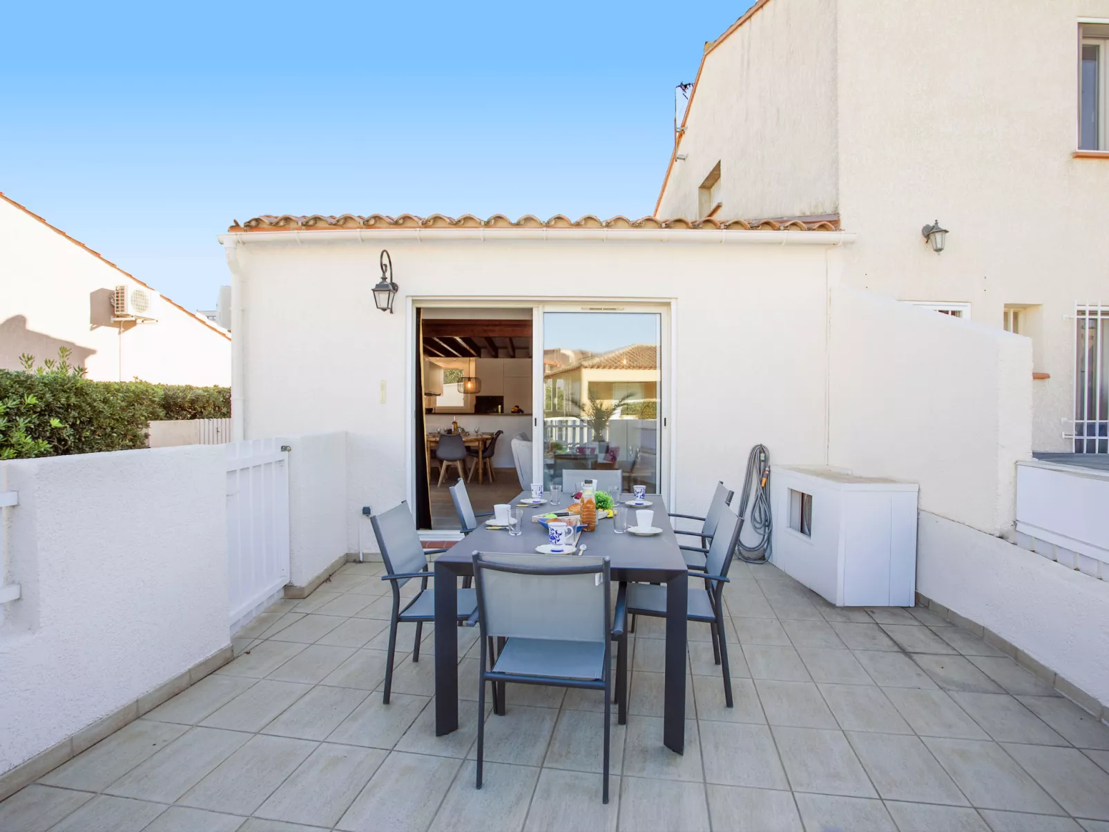 Villa 12 Cassin-Outside