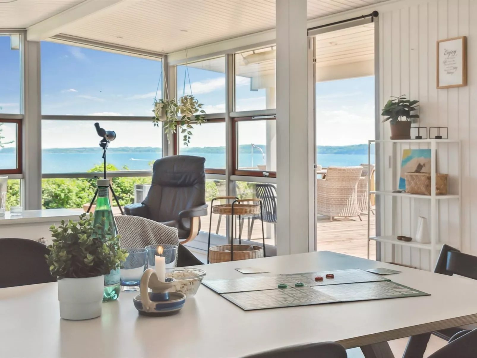 "Fokke" - 450m from the sea-Inside