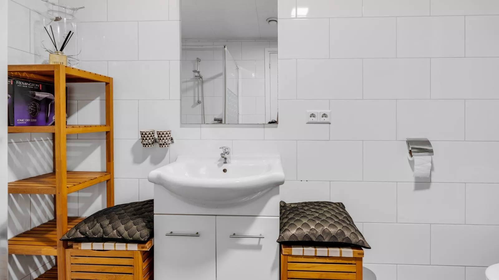 Rutershoeske-Bathroom