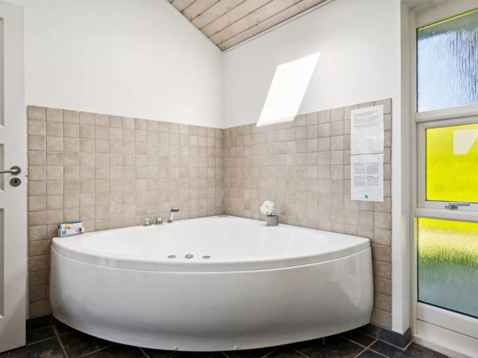 "Gunva" - 30km from the sea-Dedans