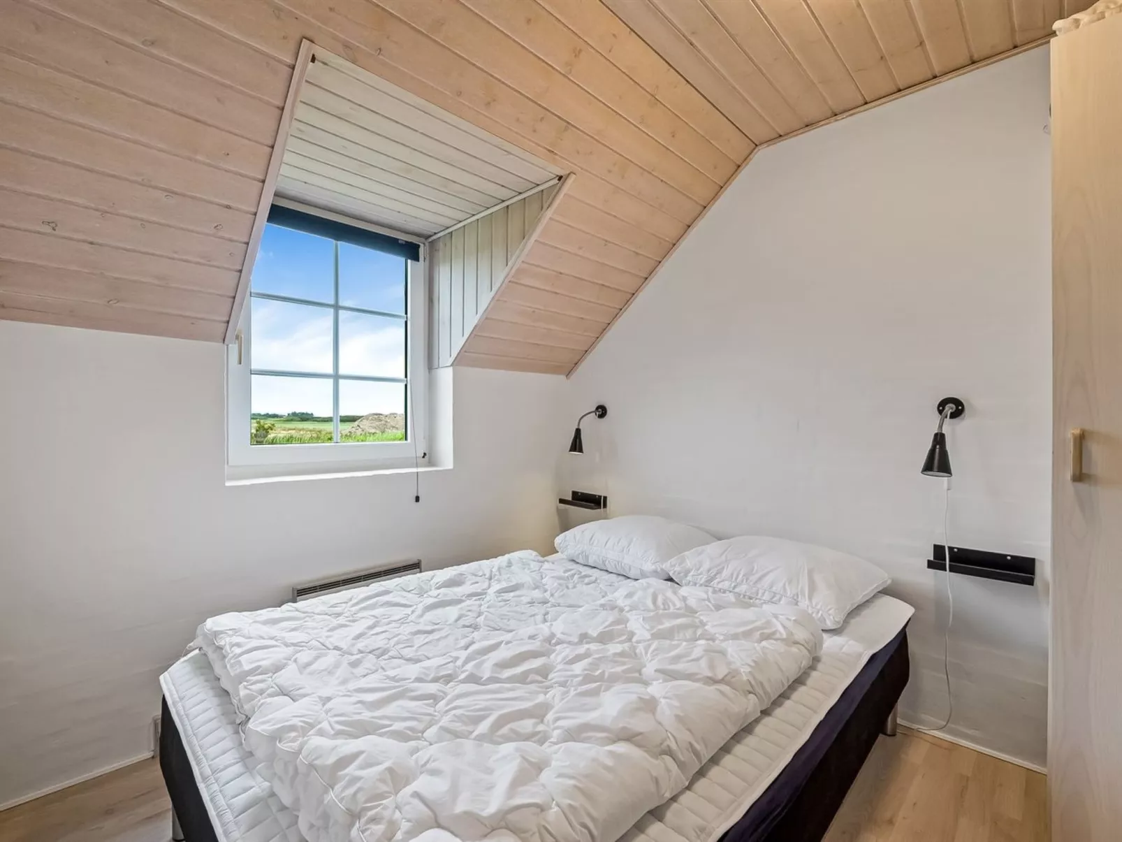 "Botmar" - 1.5km from the sea-Dedans