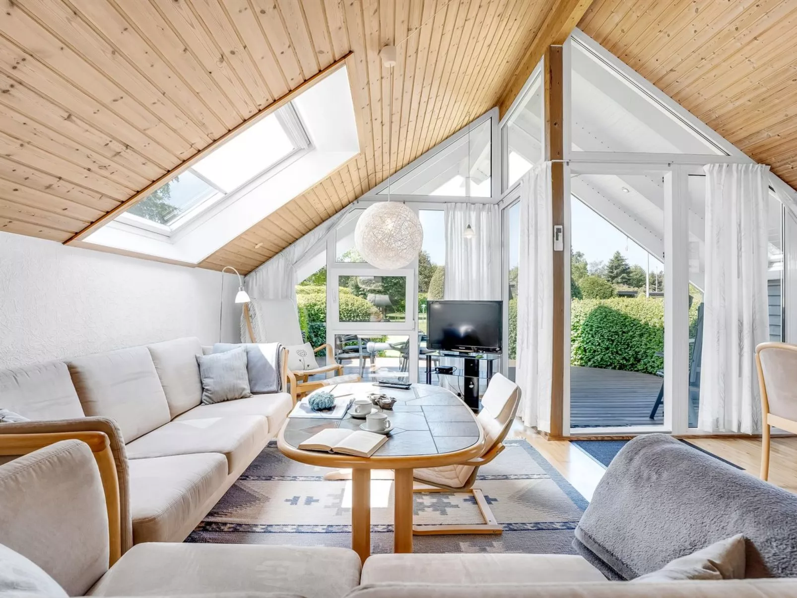 "Tytti" - 300m from the sea-Inside