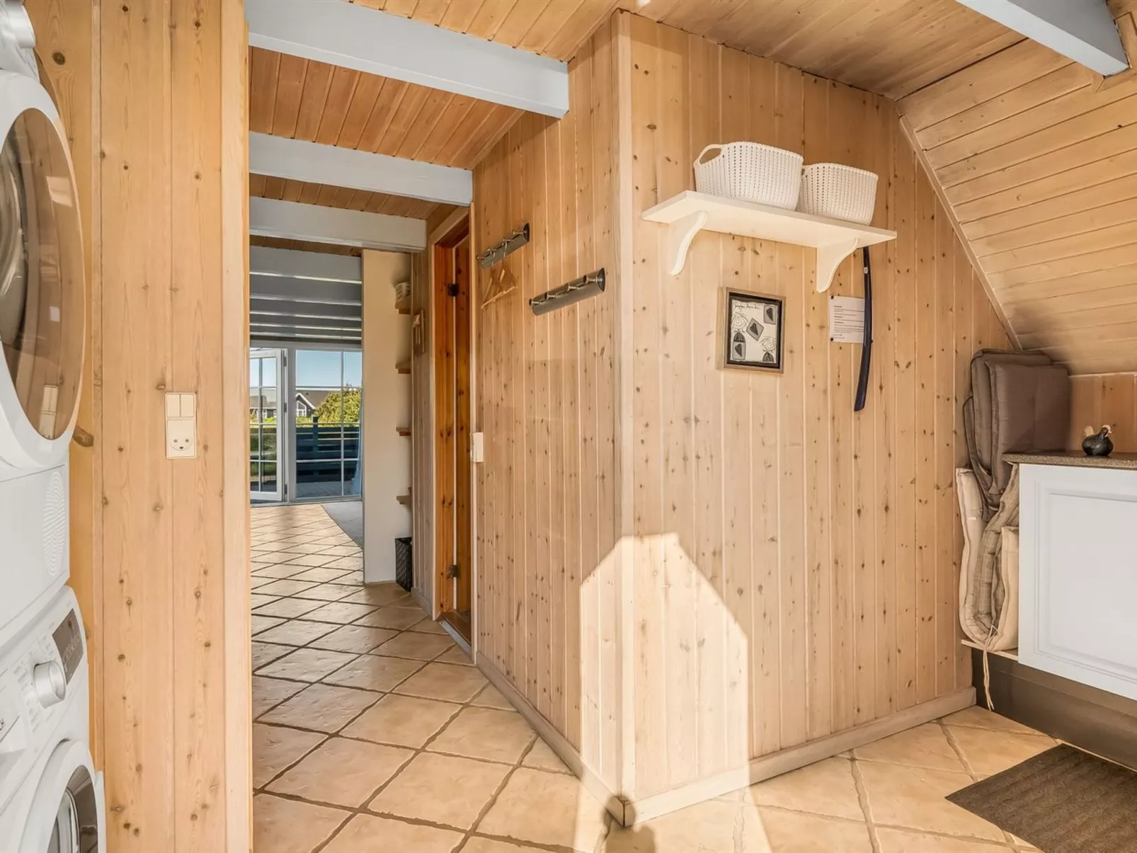 "Arlina" - 600m from the sea-Inside