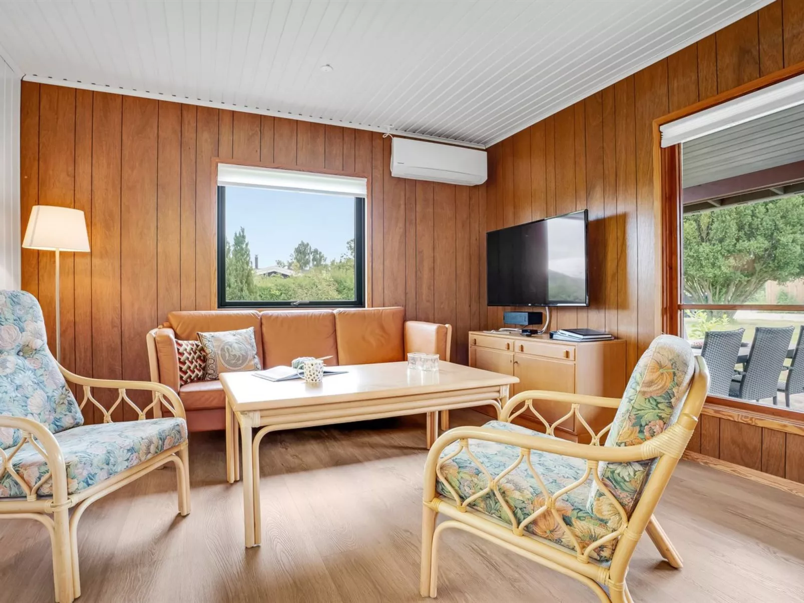 "Fulk" - 150m from the sea-Drinnen