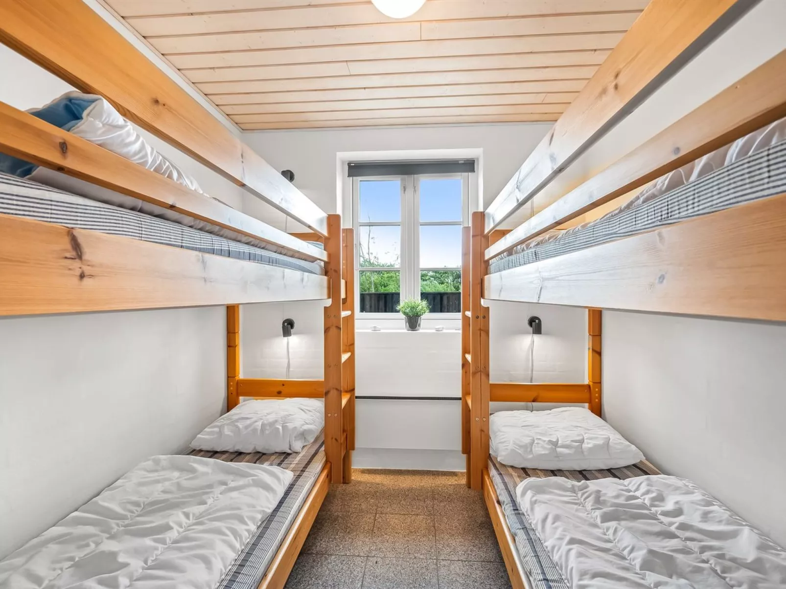 "Birette" - 1.2km from the sea-Dedans