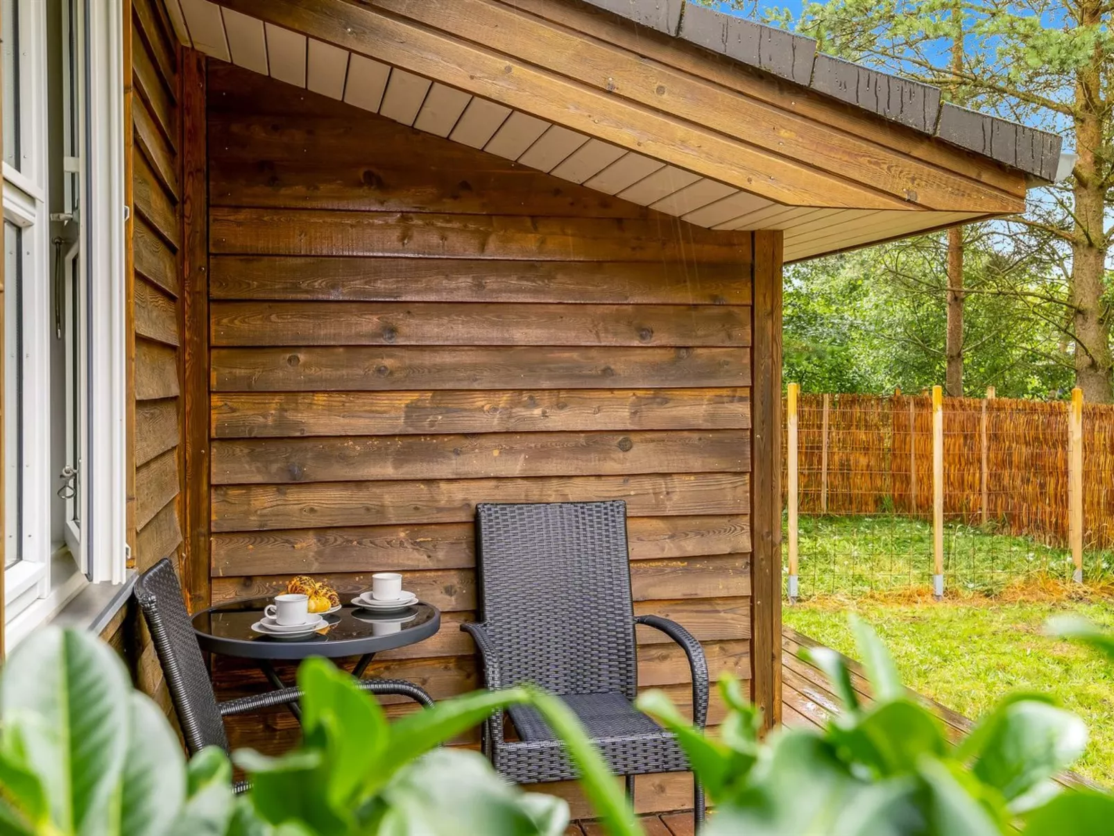 "Zölestine" -  from the sea-Outside