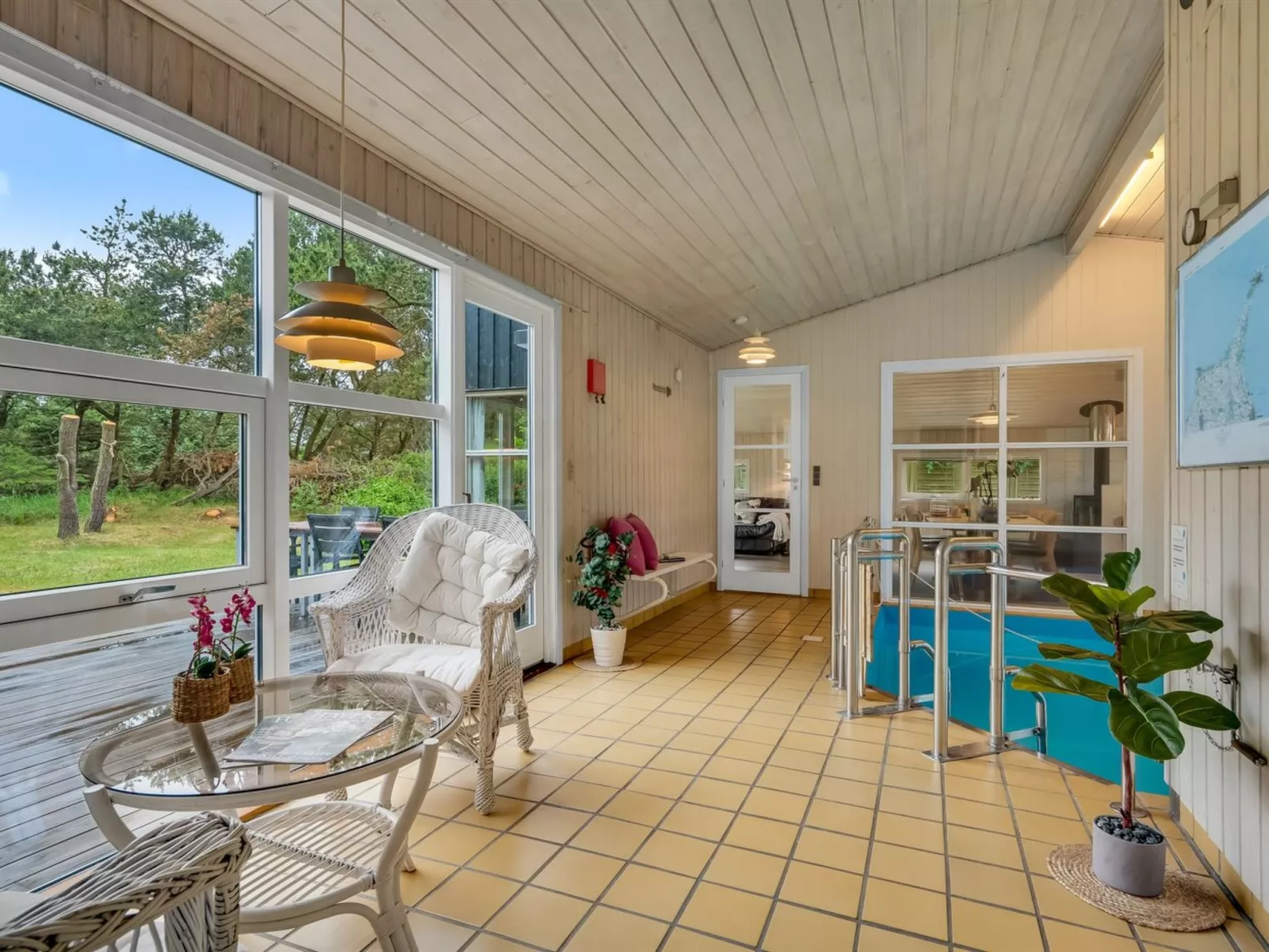 "Adrienne" - 240m from the sea-Dedans