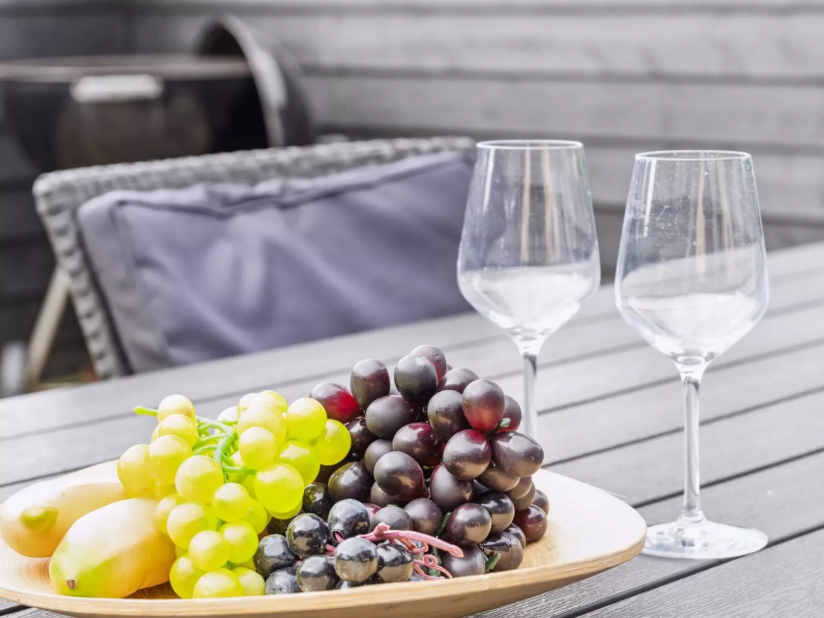 "Ingebrit" - 1.4km from the sea-Draußen