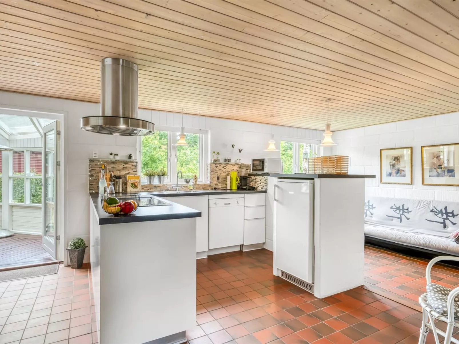 "Lyra" - 500m to the fjord-Dedans