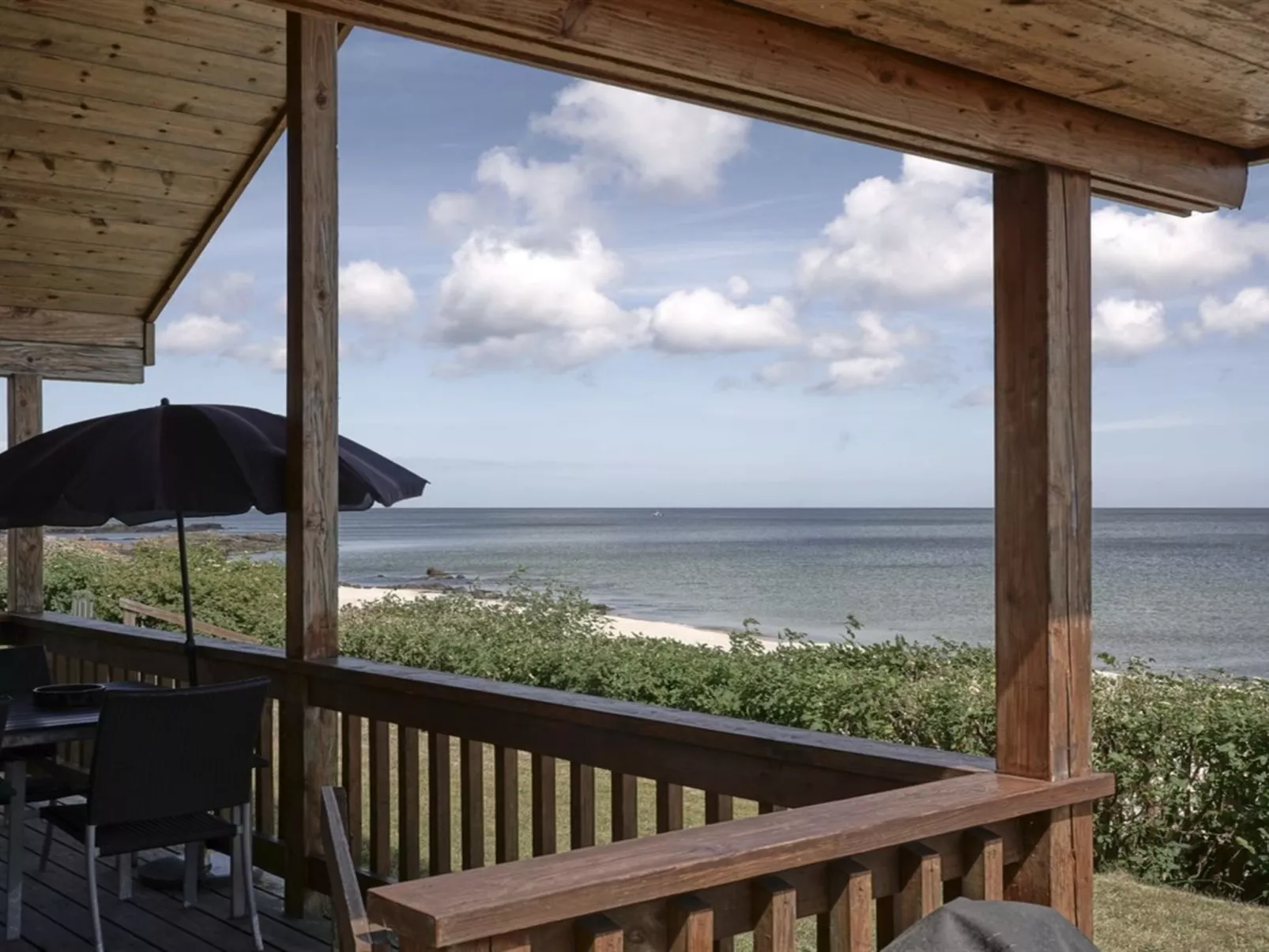 "Stille" - 10m from the sea-Draußen