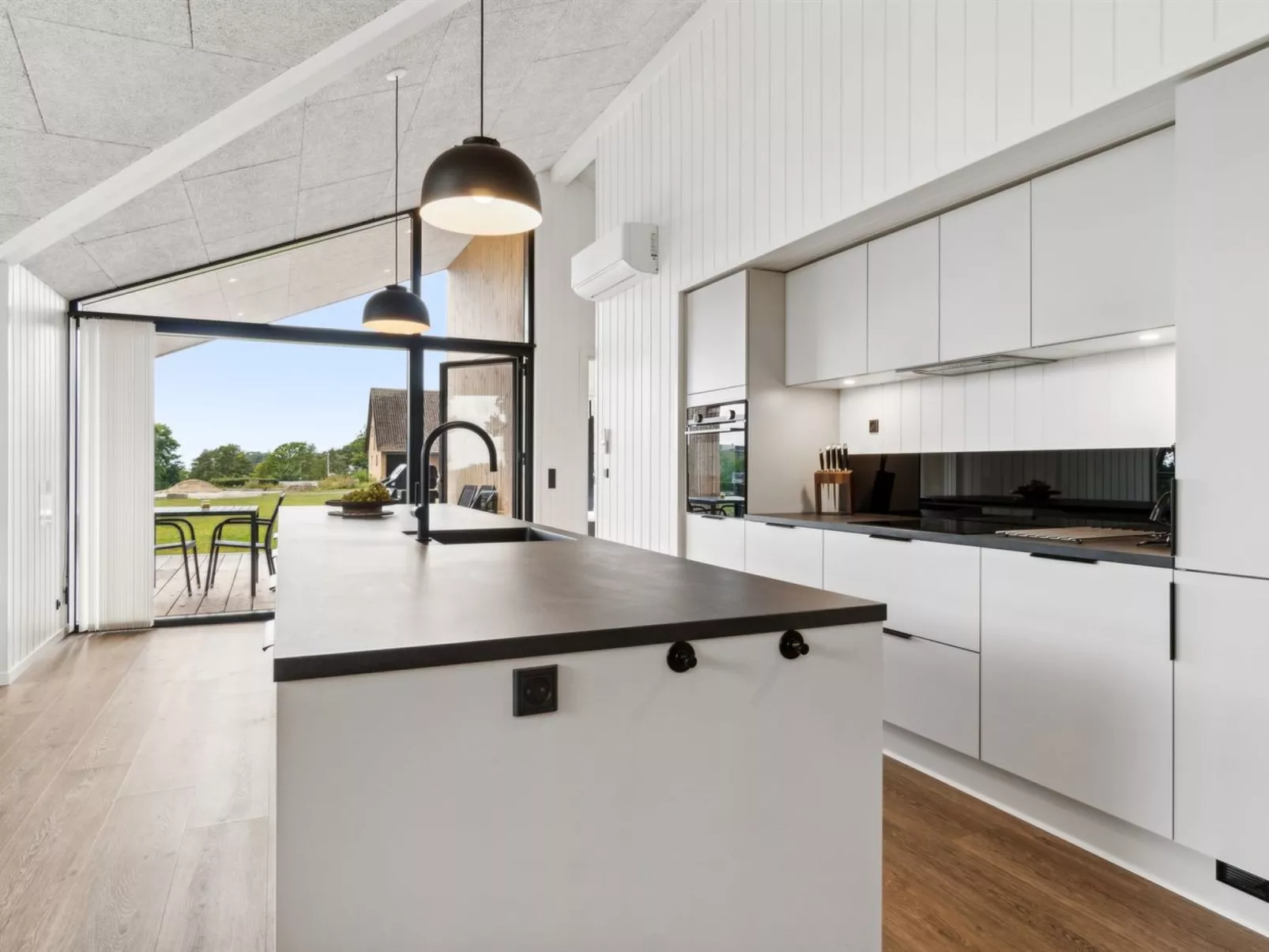 "Wilgrib" - 50m from the sea-Dedans