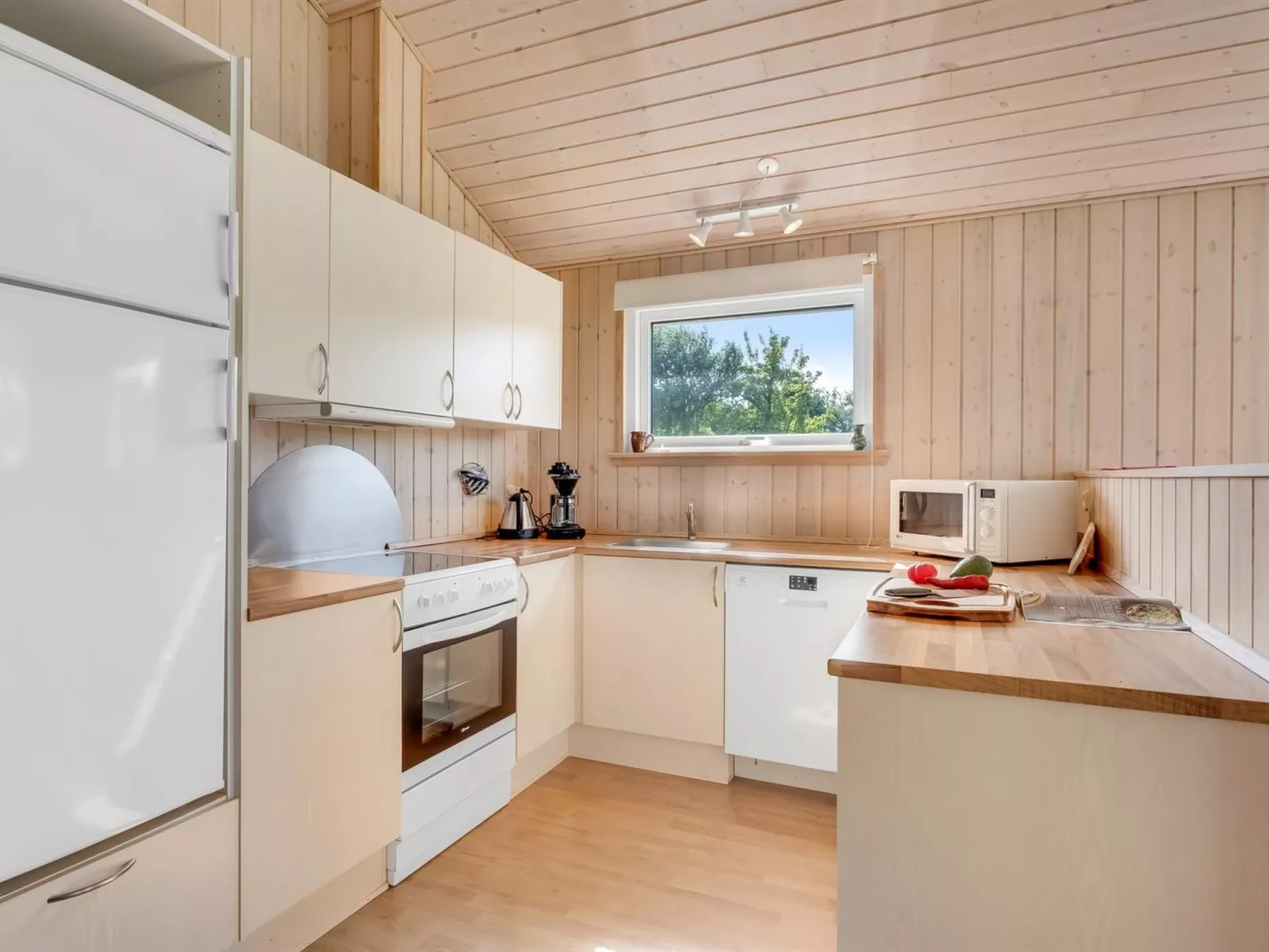 "Vincent" - 25m from the sea-Drinnen