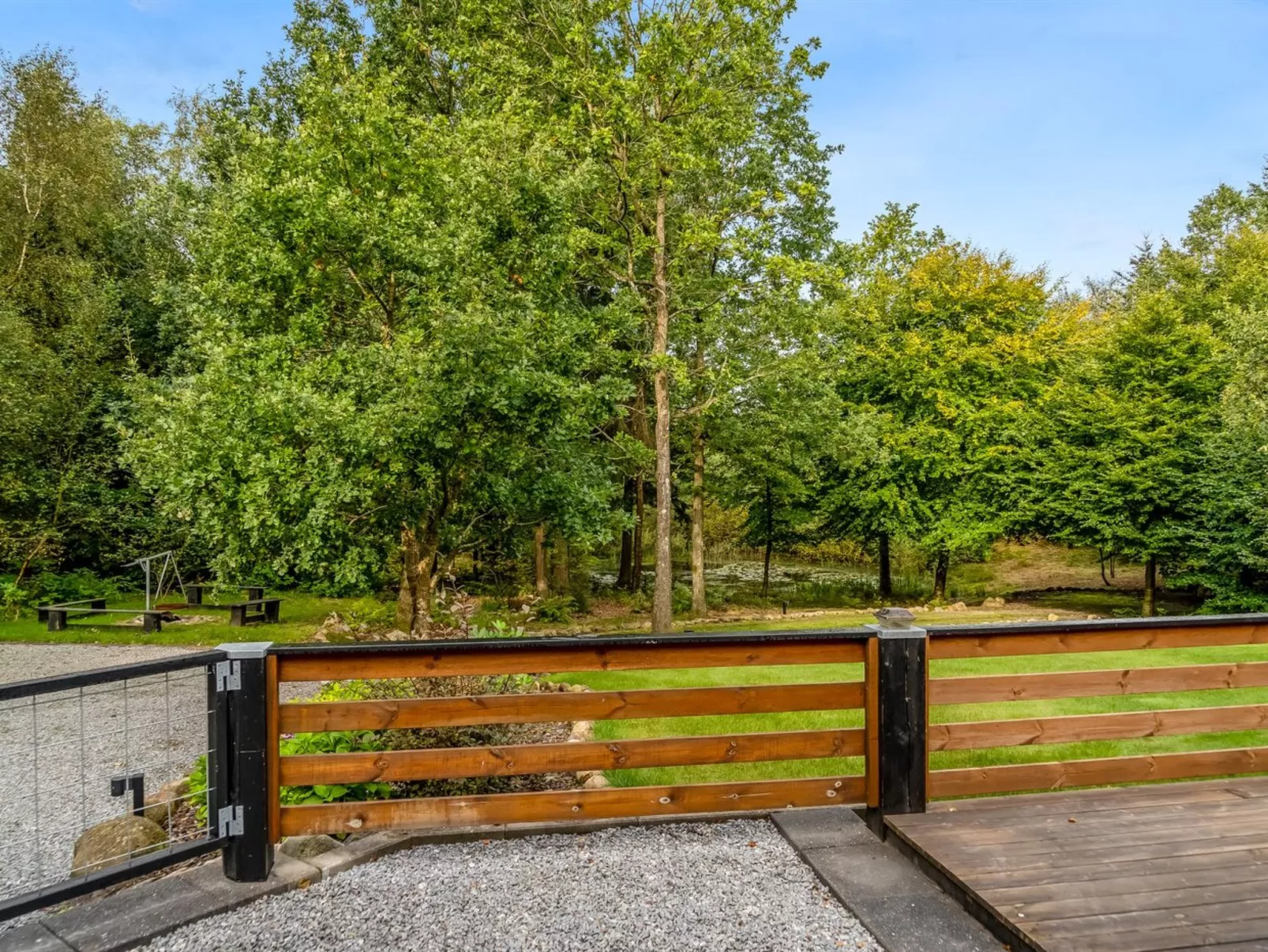 "Vicente" - 14km to the fjord-Outside