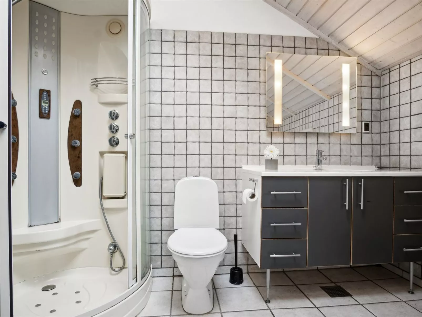 "Kaarina" - 250m from the sea-Drinnen