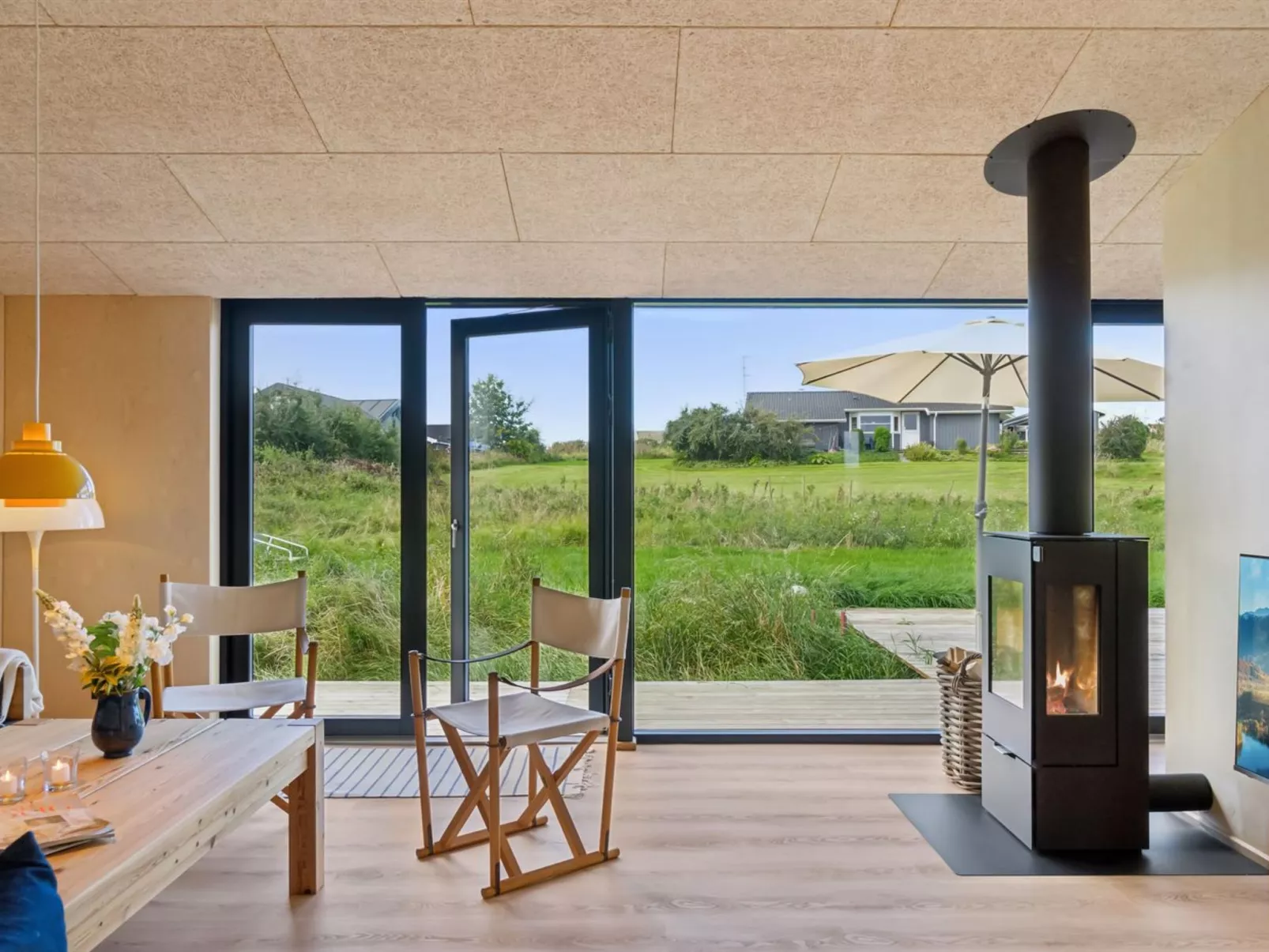 "Aatos" - 250m from the sea-Inside