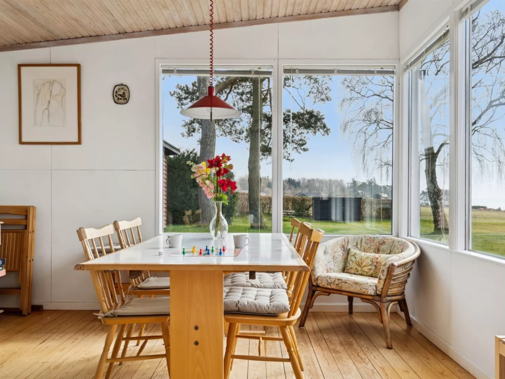 "Salka" - 200m to the fjord-Drinnen