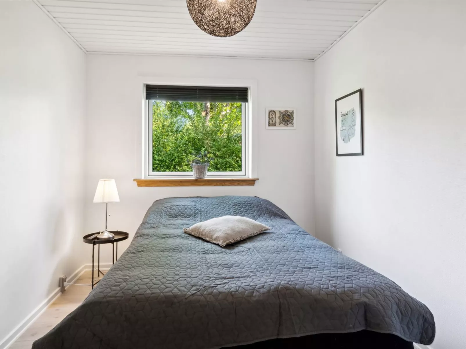 "Hjalmine" - 1.4km from the sea-Inside