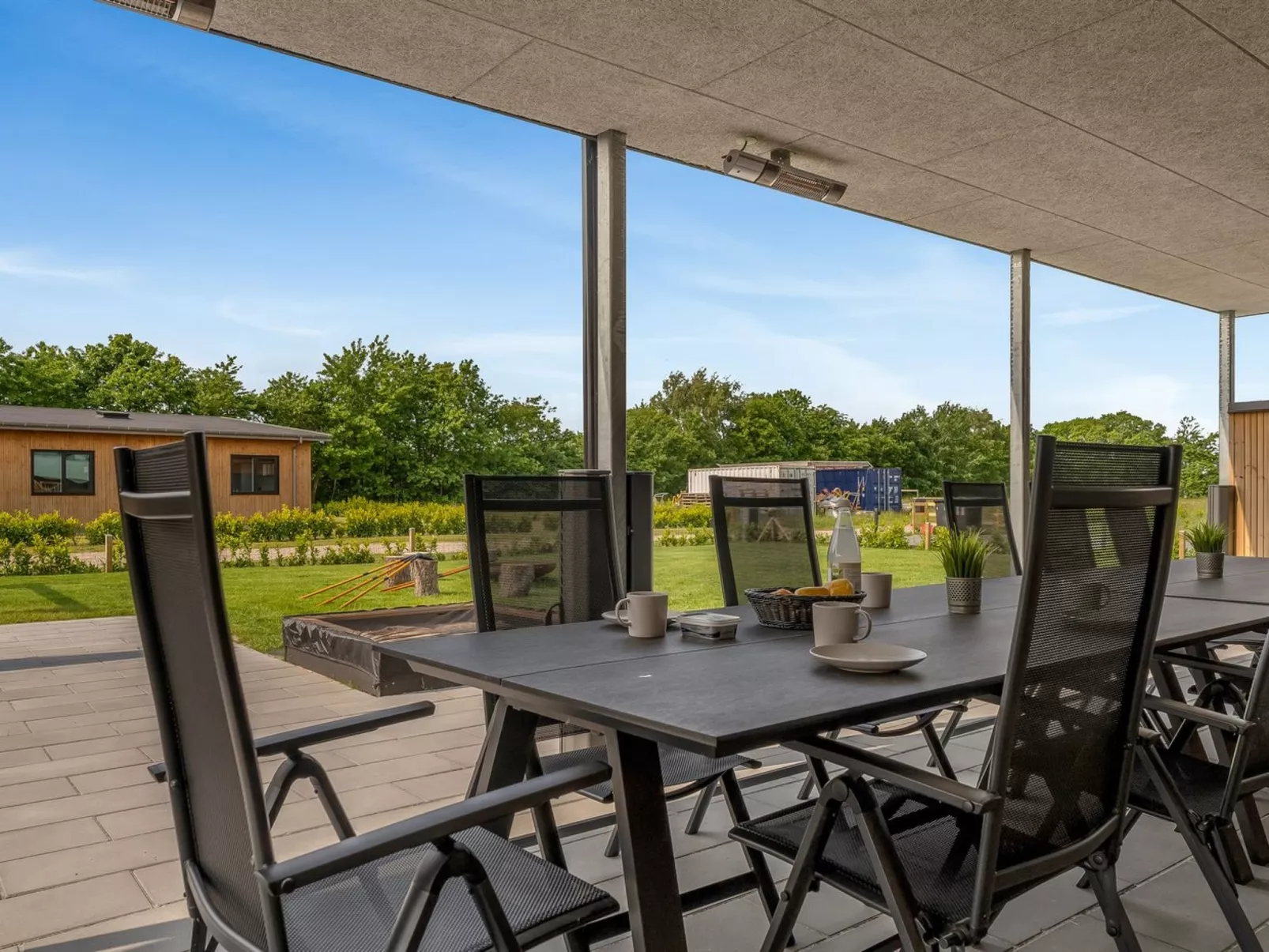 "Elevus" -  from the sea-Outside