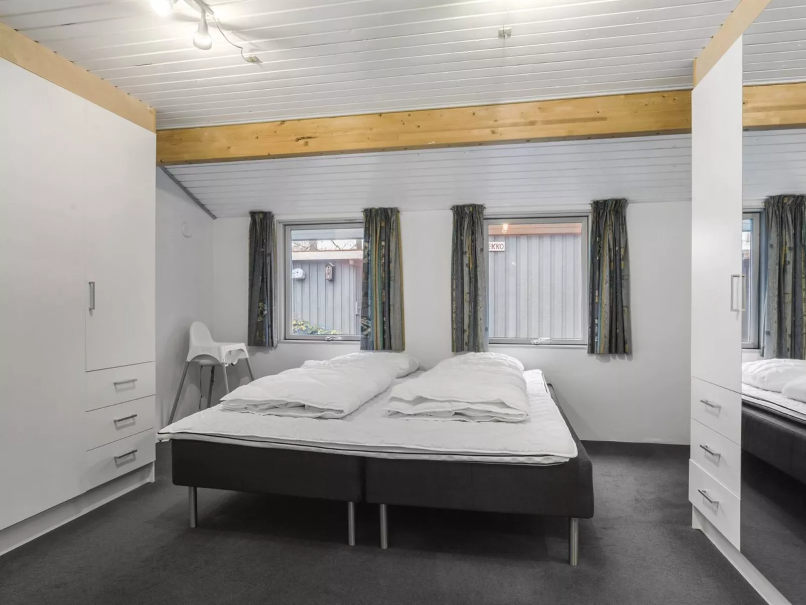 "Diuri" - 30km from the sea-Dedans